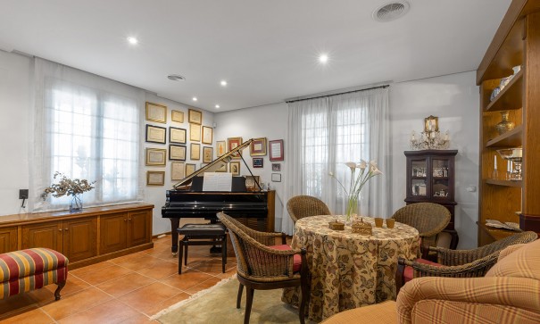 Sale - Detached Villa -
Torrevieja - La veleta