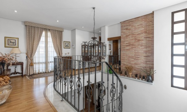 Sale - Detached Villa -
Torrevieja - La veleta