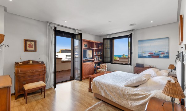 Sale - Detached Villa -
Torrevieja - La veleta