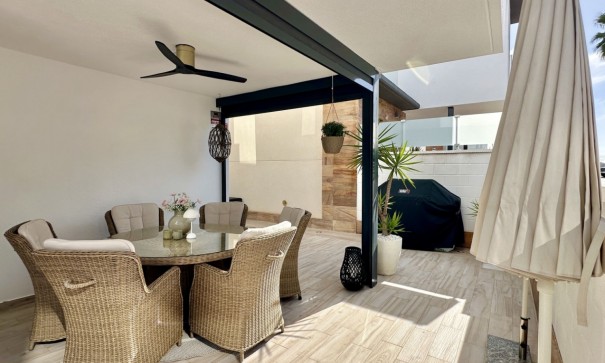 Sale - Detached Villa -
Orihuela Costa - Lomas de Cabo Roig