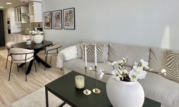 Sale - Detached Villa -
Orihuela Costa - Lomas de Cabo Roig