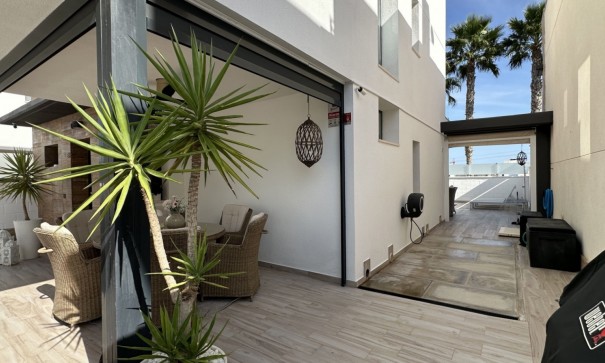 Sale - Detached Villa -
Orihuela Costa - Lomas de Cabo Roig