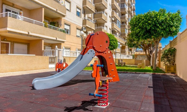 Återförsäljning - Lägenhet lägenhet -
Torrevieja - Center