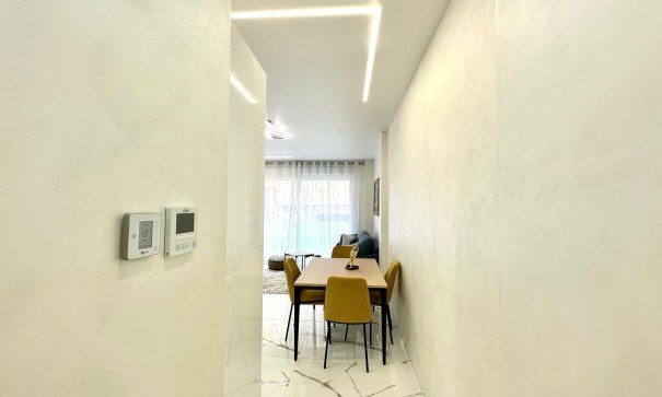 Venta - Apartamento piso -
Torrevieja - Playa del cura