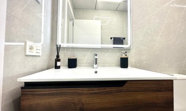 Venta - Apartamento piso -
Torrevieja - Playa del cura