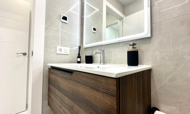 Venta - Apartamento piso -
Torrevieja - Playa del cura