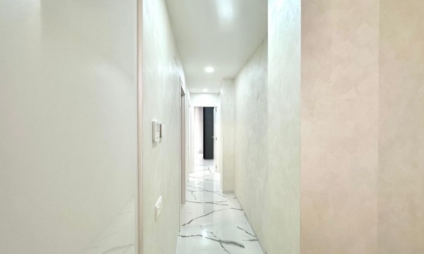 Sale - Apartment Flat -
Torrevieja - Playa del cura