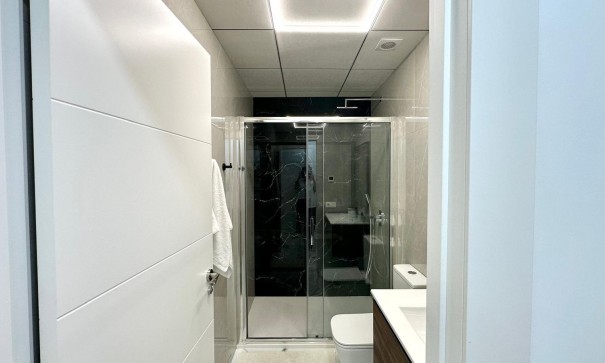 Sale - Apartment Flat -
Torrevieja - Playa del cura