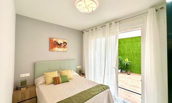 Sale - Apartment Flat -
Torrevieja - Playa del cura