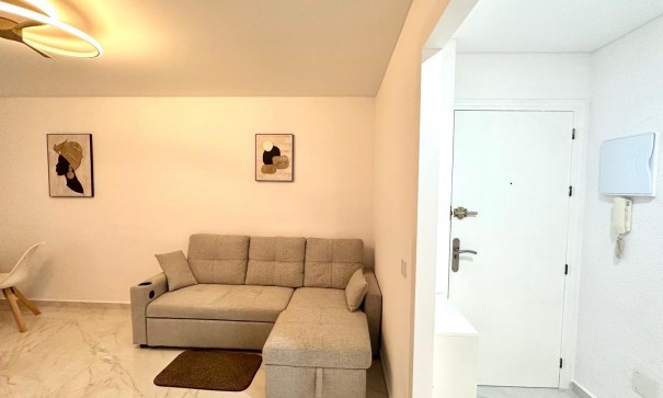 Sale - Apartment Flat -
Torrevieja - Playa del cura