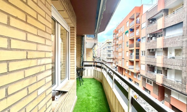 Sale - Apartment Flat -
Torrevieja - Playa del cura