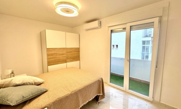 Sale - Apartment Flat -
Torrevieja - Playa del cura