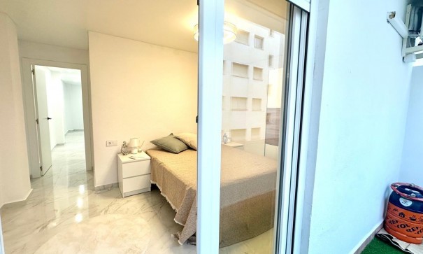 Sale - Apartment Flat -
Torrevieja - Playa del cura