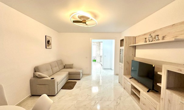 Sale - Apartment Flat -
Torrevieja - Playa del cura