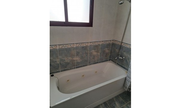 Återförsäljning - Lägenhet lägenhet -
Albatera