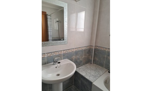 Återförsäljning - Lägenhet lägenhet -
Albatera