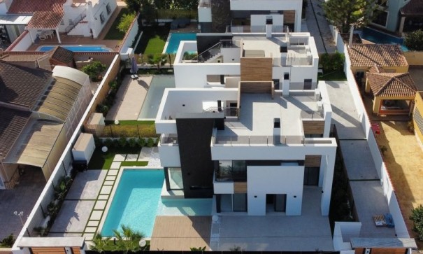 Herverkoop - Vrijstaande Villa -
Torrevieja