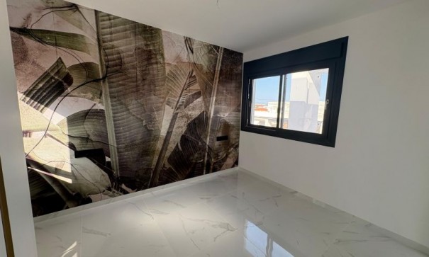 Herverkoop - Vrijstaande Villa -
Torrevieja