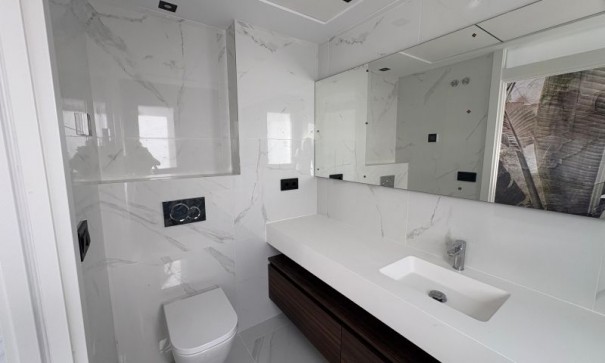 Herverkoop - Vrijstaande Villa -
Torrevieja