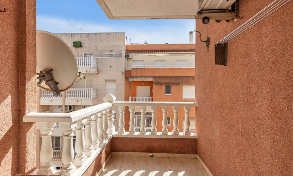 Sale - Apartment Flat -
Torrevieja - Estacion de autobuses