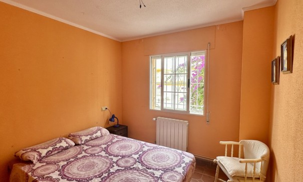 Videresalg - Byhus -
Orihuela Costa - Los Altos