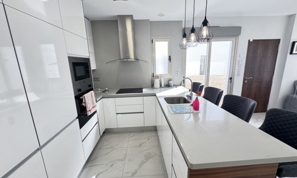 Resale - Freistehende Villa -
Villamartín