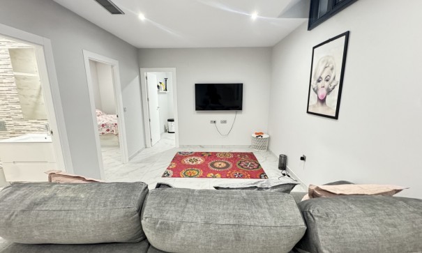 Resale - Freistehende Villa -
Villamartín