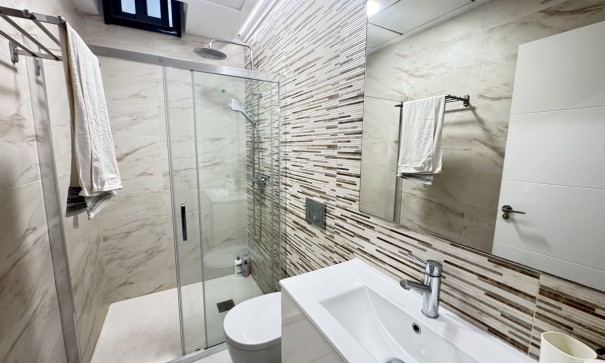 Resale - Freistehende Villa -
Villamartín