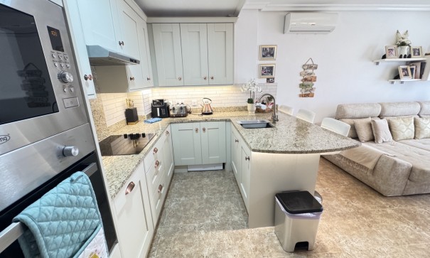 Resale - Wohnung Appartement -
Cabo Roig