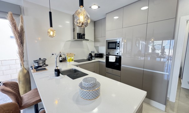 Sale - Detached Villa -
Villamartín - V