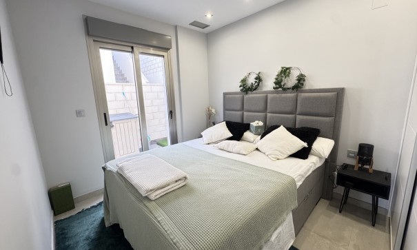 Sale - Detached Villa -
Villamartín - V