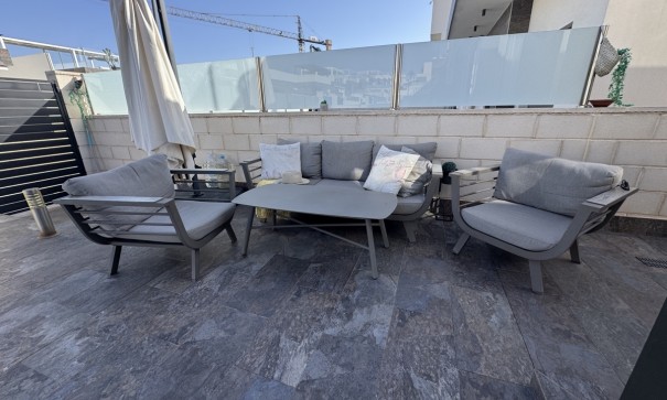 Sale - Detached Villa -
Villamartín - V