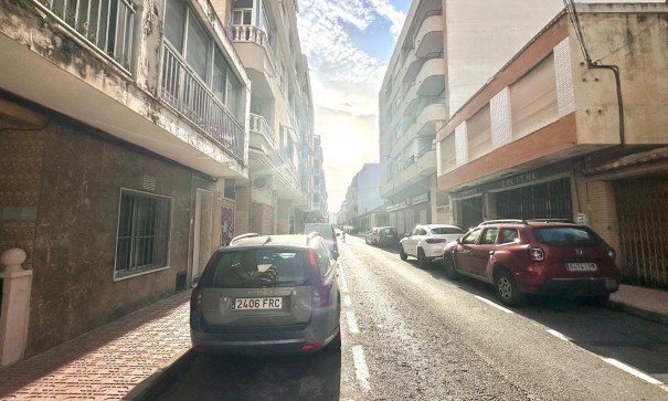 Sale - Town house -
Torrevieja - Playa del cura