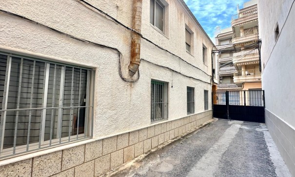 Sale - Town house -
Torrevieja - Playa del cura