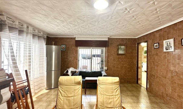 Sale - Town house -
Torrevieja - Playa del cura