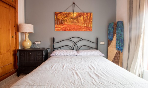 Sale - Town house -
Torrevieja - Los altos