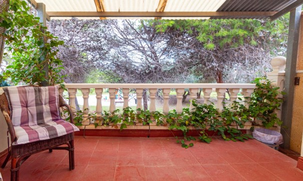 Sale - Town house -
Torrevieja - Los altos