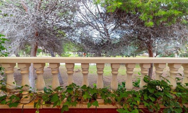 Sale - Town house -
Torrevieja - Los altos