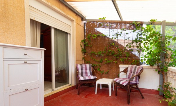 Sale - Town house -
Torrevieja - Los altos