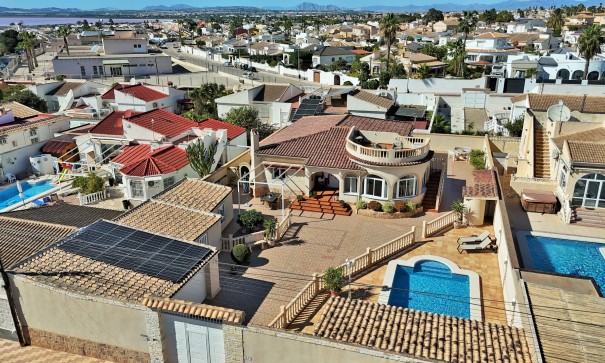 Sale - Detached Villa -
Torrevieja - La Siesta