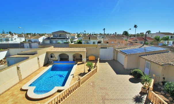 Sale - Detached Villa -
Torrevieja - La Siesta