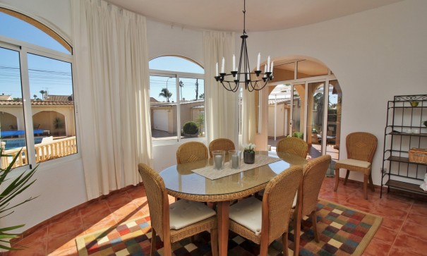 Sale - Detached Villa -
Torrevieja - La Siesta