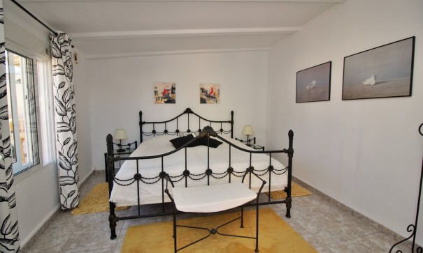 Sale - Detached Villa -
Torrevieja - La Siesta