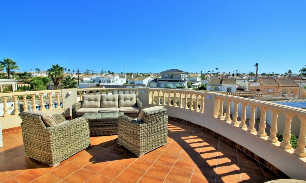 Sale - Detached Villa -
Torrevieja - La Siesta