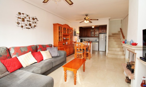 Sale - Town house -
Villamartín - PAU 8