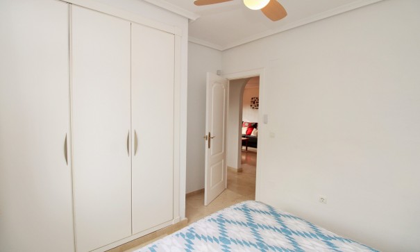 Sale - Town house -
Villamartín - PAU 8