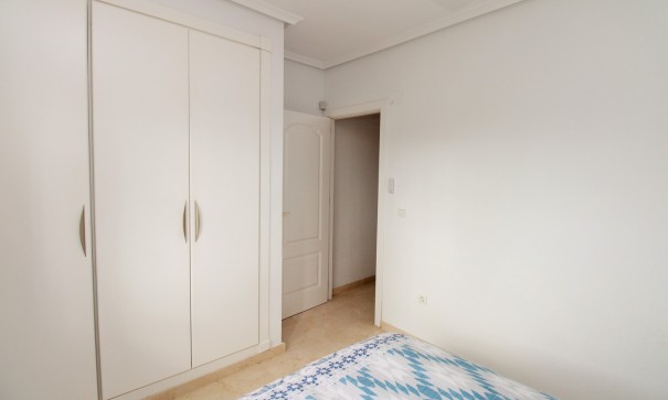 Sale - Town house -
Villamartín - PAU 8