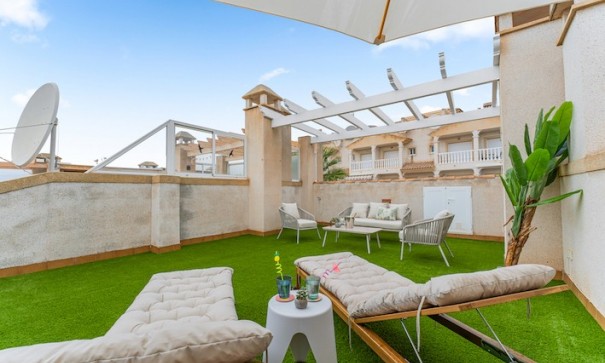 Sale - Town house -
Villamartín - Monte Golf