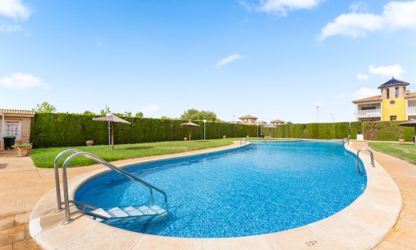 Sale - Town house -
Villamartín - Monte Golf