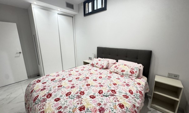 Resale - Freistehende Villa -
Villamartín